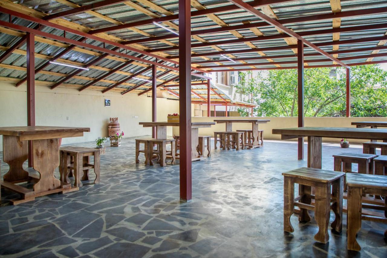 Tatev Hotel And Tours Yerevan Exterior foto