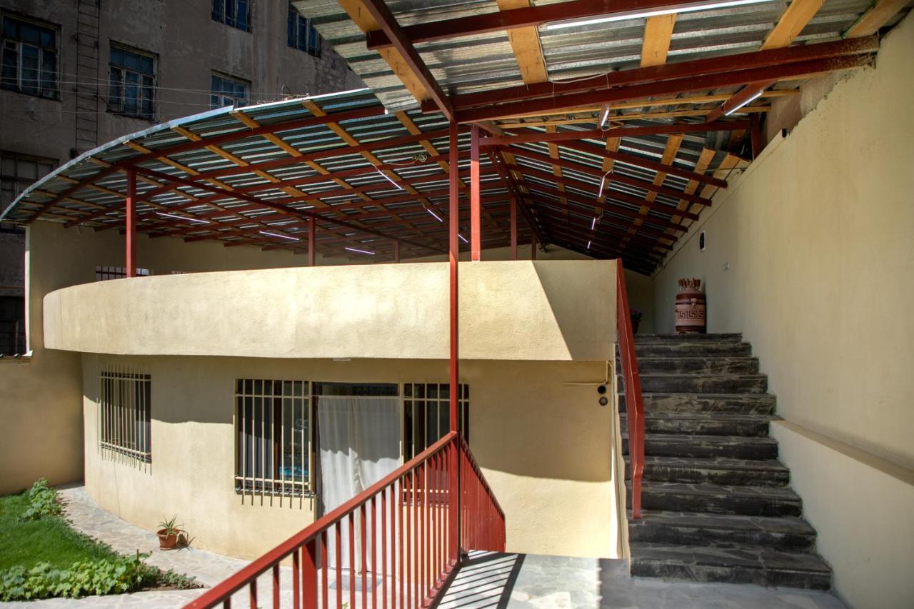 Tatev Hotel And Tours Yerevan Exterior foto