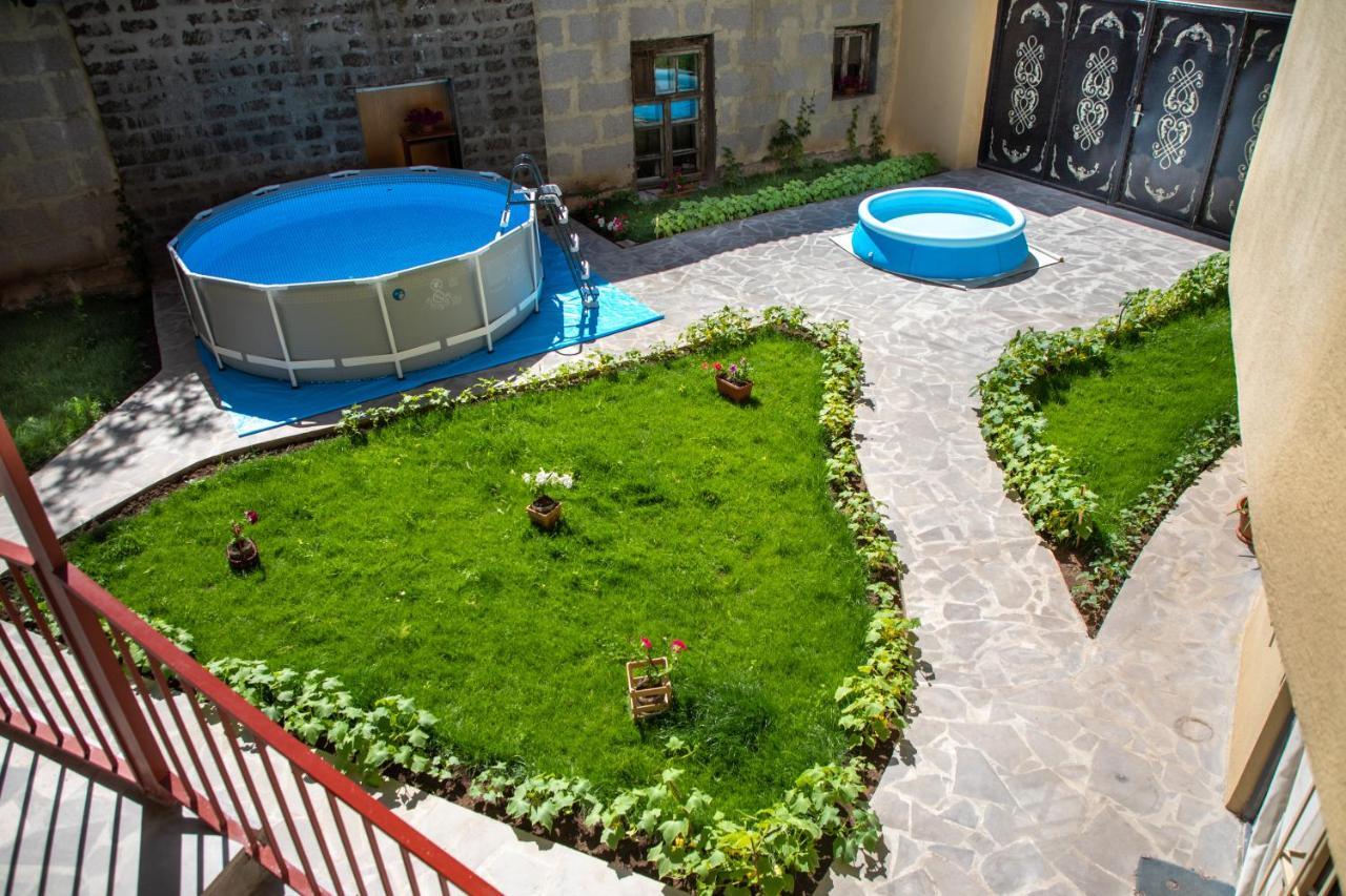Tatev Hotel And Tours Yerevan Exterior foto